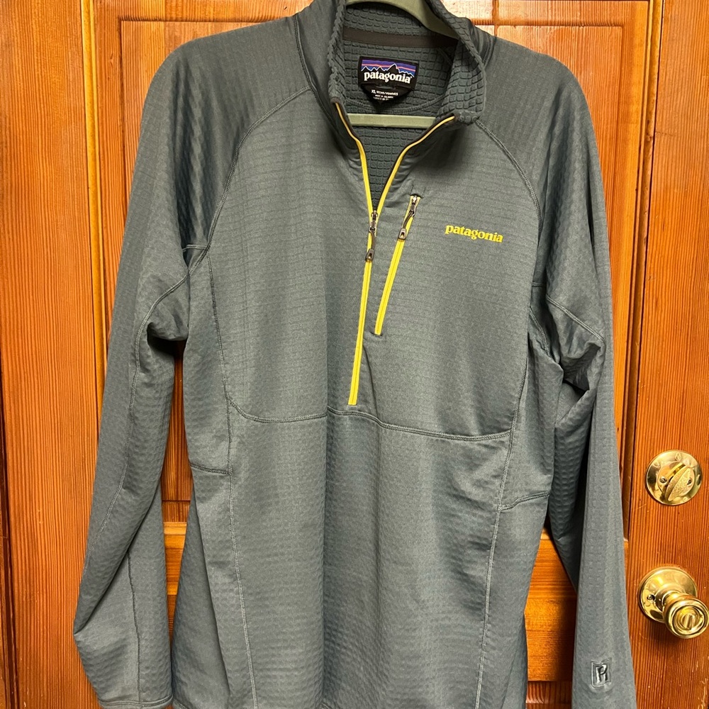 Patagonia R1 half-zip pullover